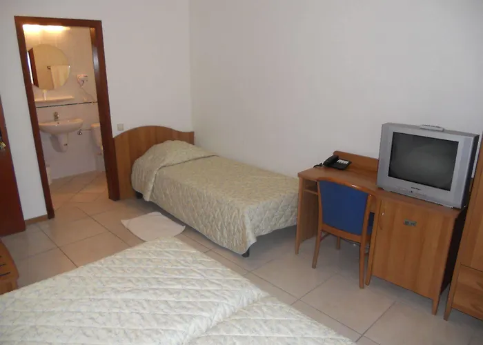 Carpini 3* بشاراغي